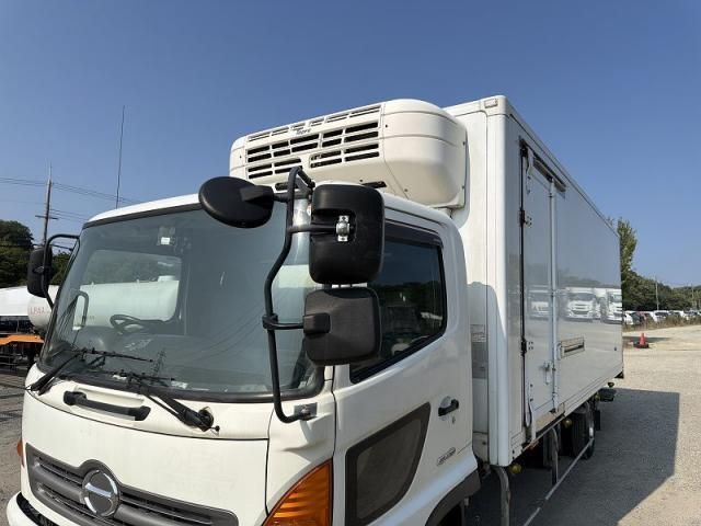 Hino RANGER 2016-03 8186446-13