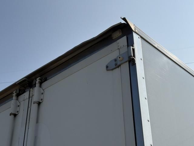 Hino RANGER 2016-03 8186446-18