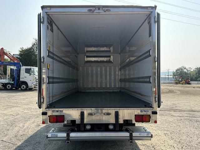 Hino RANGER 2016-03 8186446-22