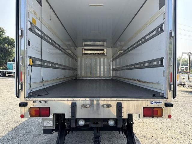 Hino RANGER 2016-03 8186446-27