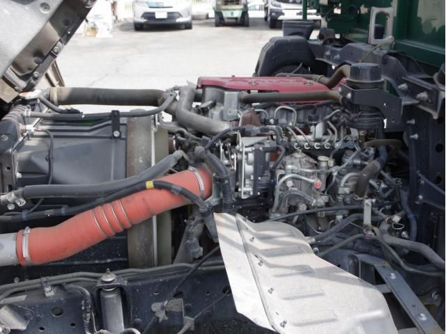 Hino RANGER 2016-02 8186432-22