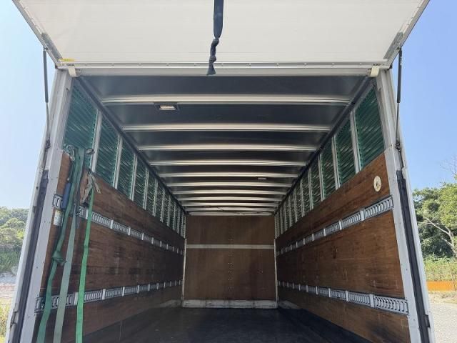 Hino RANGER 2018-03 8186433-18