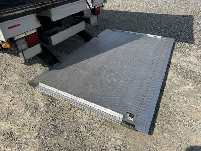 Hino RANGER 2018-03 8186433-19