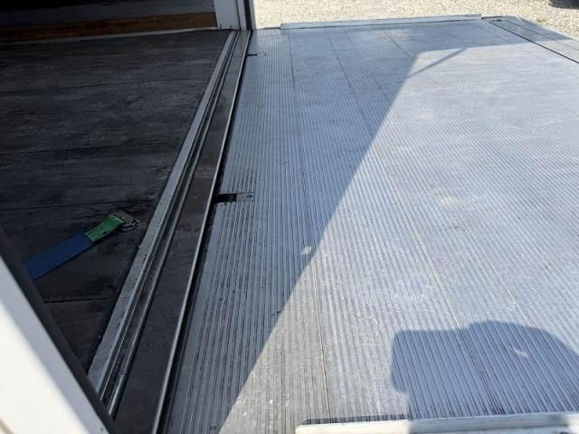 Hino RANGER 2018-03 8186433-20