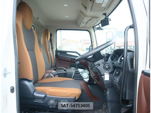 Hino RANGER 2025-01 8209779-15