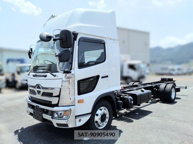 Hino RANGER 2025-04 8209774-0
