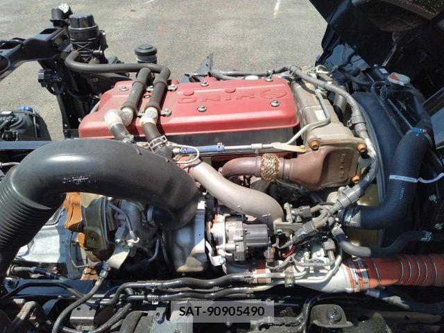 Hino RANGER 2025-04 8209774-21