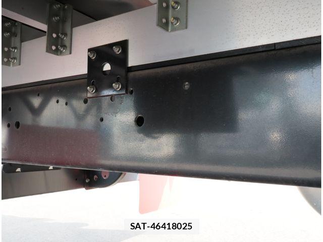 Hino RANGER 2025-05 8209778-14
