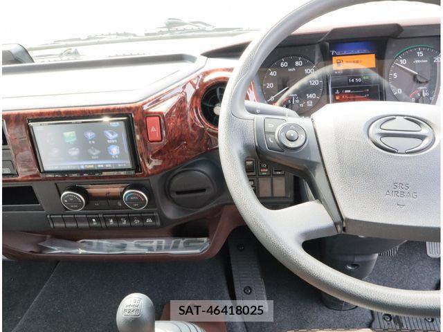 Hino RANGER 2025-05 8209778-19