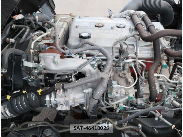 Hino RANGER 2025-05 8209778-29