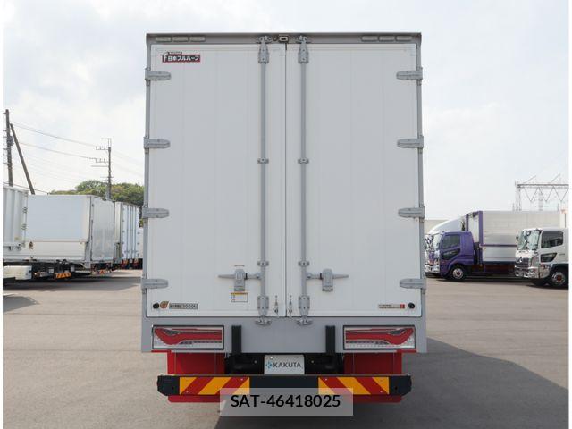 Hino RANGER 2025-05 8209778-3
