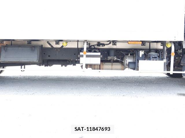 Hino RANGER 2016-03 8209784-13