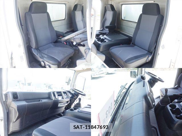Hino RANGER 2016-03 8209784-17