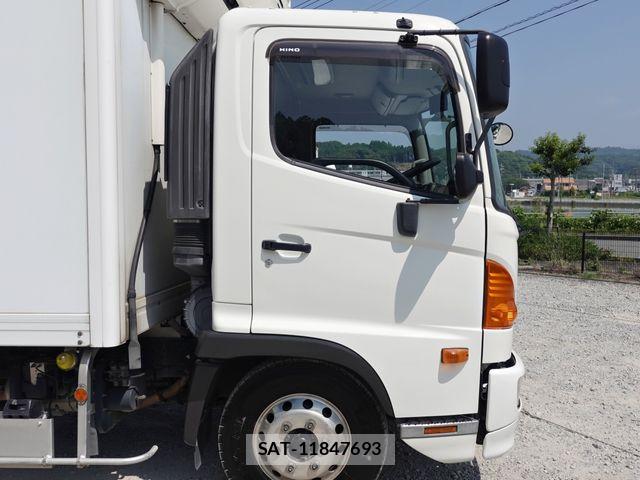Hino RANGER 2016-03 8209784-2