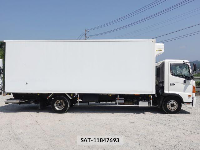 Hino RANGER 2016-03 8209784-4