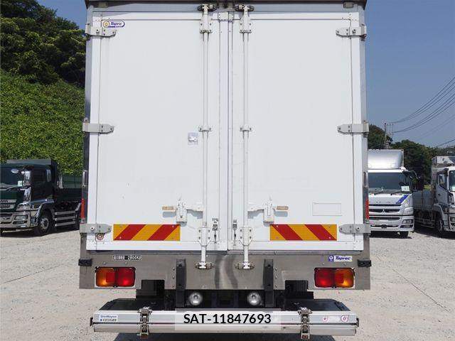 Hino RANGER 2016-03 8209784-5