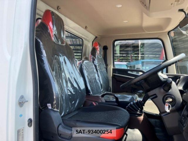 Hino RANGER 2018-01 8209781-23
