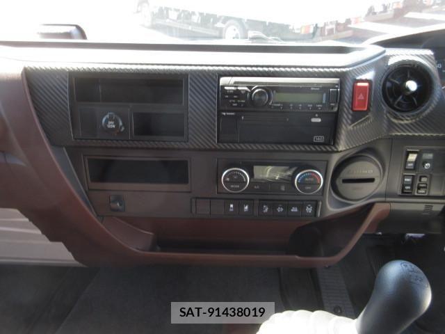 Hino RANGER 2025-12 8231489-15