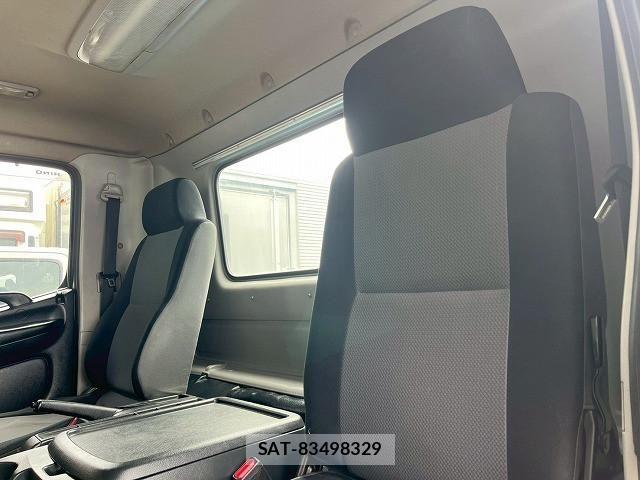 Hino RANGER 2014-02 8231565-27