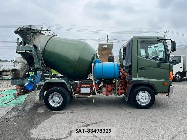 Hino RANGER 2014-02 8231565-4