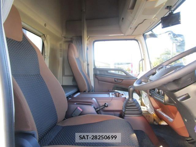 Hino RANGER 2025-12 8231503-16