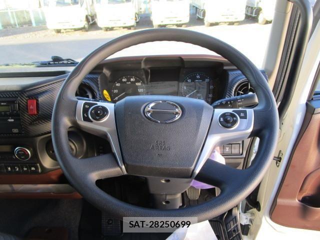 Hino RANGER 2025-12 8231503-17