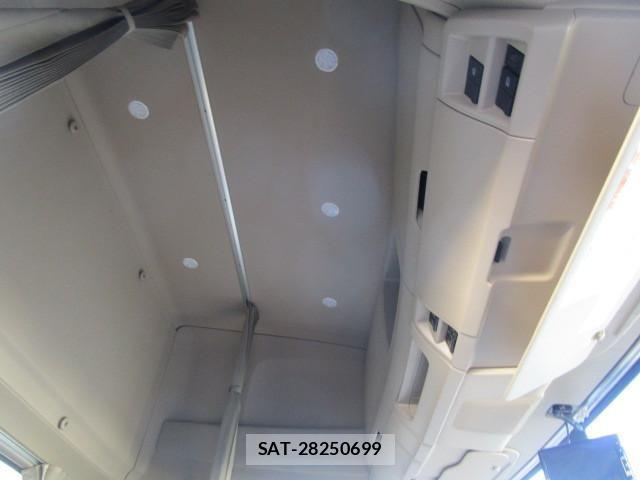 Hino RANGER 2025-12 8231503-22