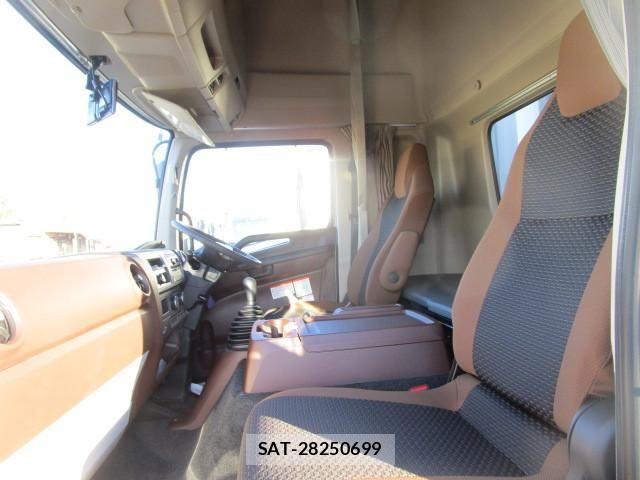 Hino RANGER 2025-12 8231503-24
