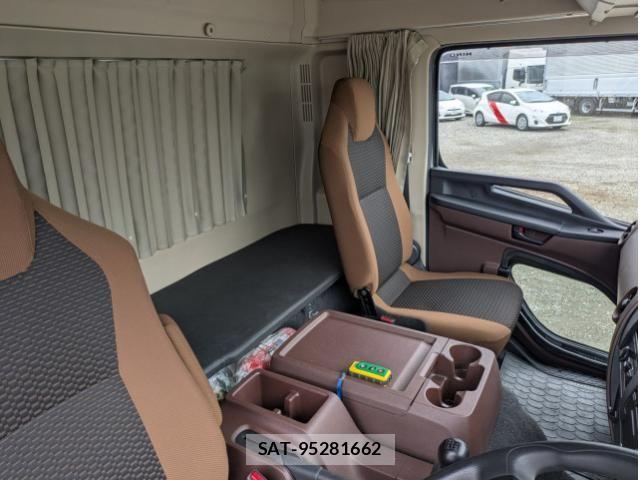 Hino RANGER 2023-01 8231530-9