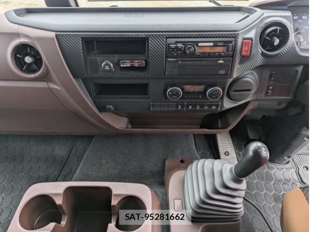 Hino RANGER 2023-01 8231530-10