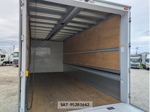 Hino RANGER 2023-01 8231530-21