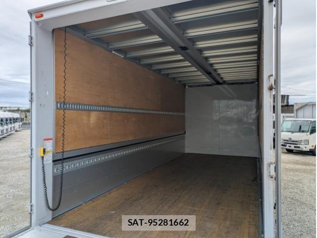 Hino RANGER 2023-01 8231530-22