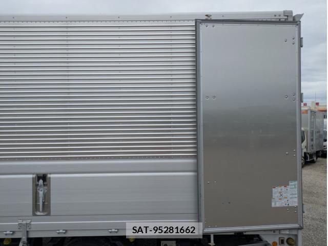 Hino RANGER 2023-01 8231530-23