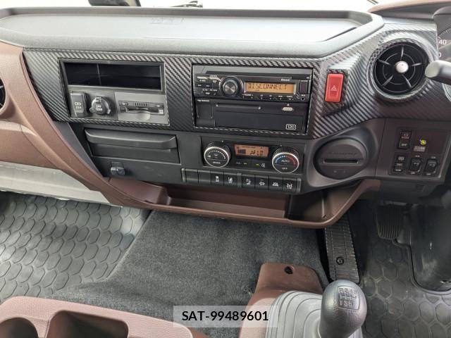 Hino RANGER 2025-04 8231488-9