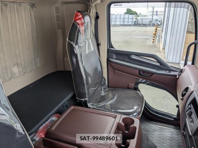 Hino RANGER 2025-04 8231488-8