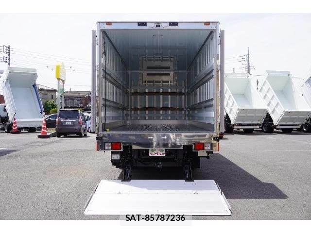 Hino RANGER 2025-03 8231505-20