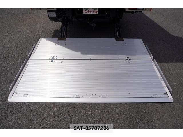Hino RANGER 2025-03 8231505-27