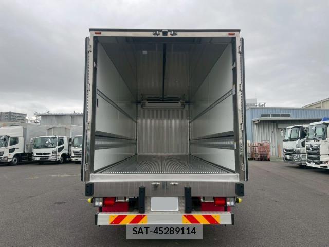 Hino RANGER 2025-11 8231483-14