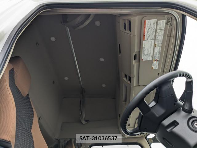 Hino RANGER 2023-05 8231518-9