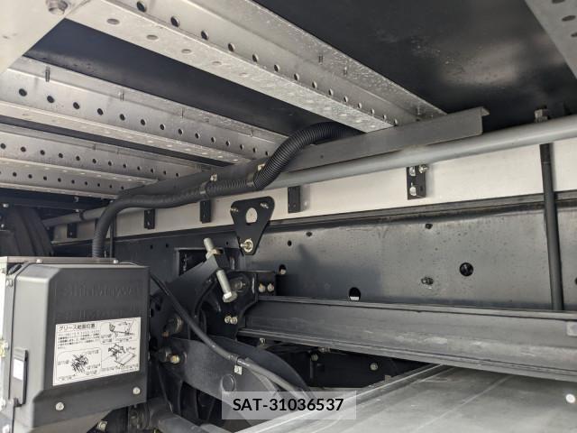 Hino RANGER 2023-05 8231518-27