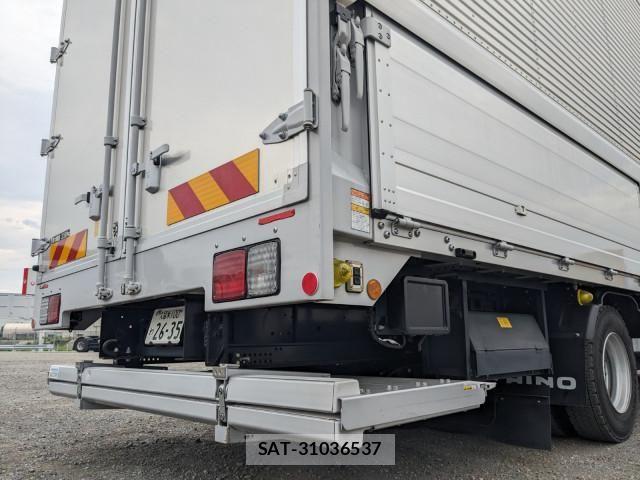 Hino RANGER 2023-05 8231518-5