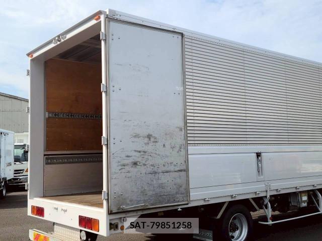 Hino RANGER 2015-09 8231551-17