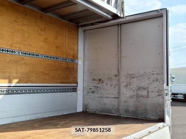Hino RANGER 2015-09 8231551-22