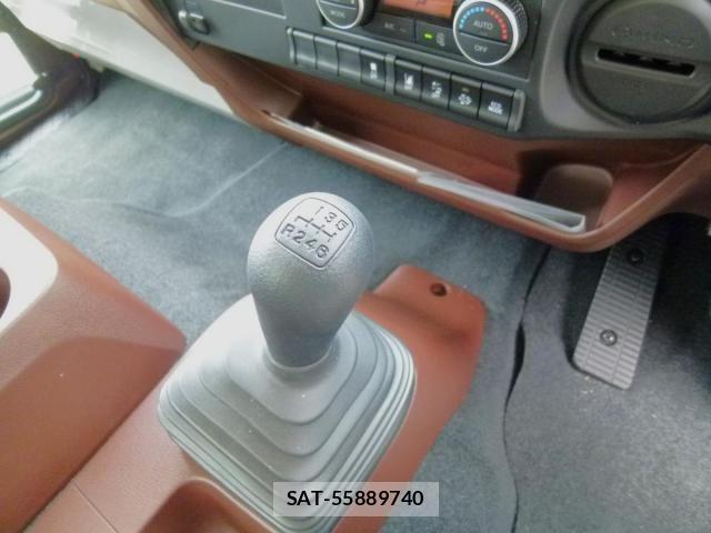 Hino RANGER 2026-01 8231533-21