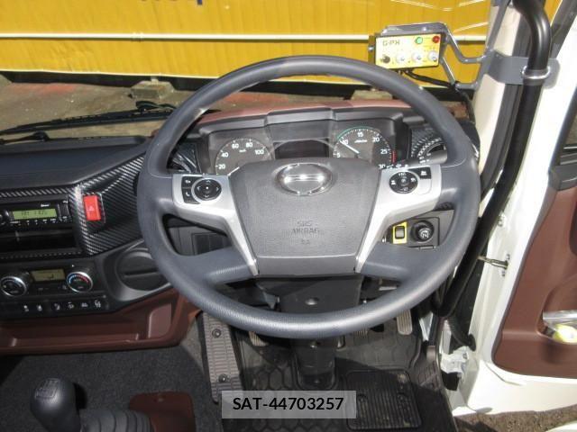 Hino RANGER 2025-12 8231494-10