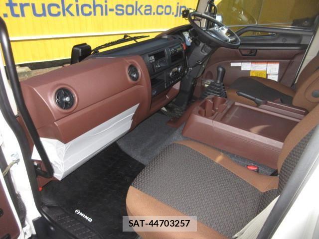 Hino RANGER 2025-12 8231494-17