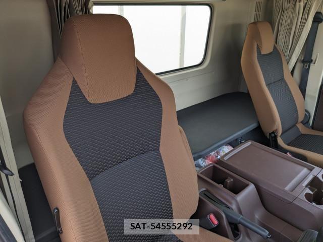 Hino RANGER 2023-05 8231514-13