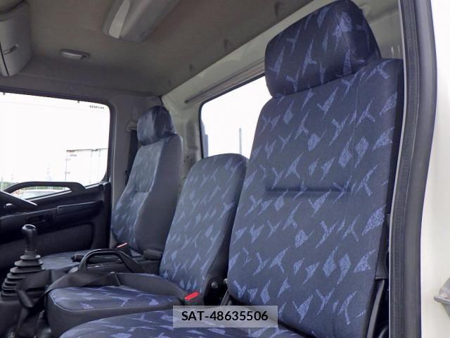 Hino RANGER 2017-01 8231554-16