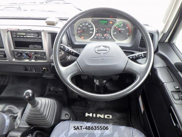 Hino RANGER 2017-01 8231554-17