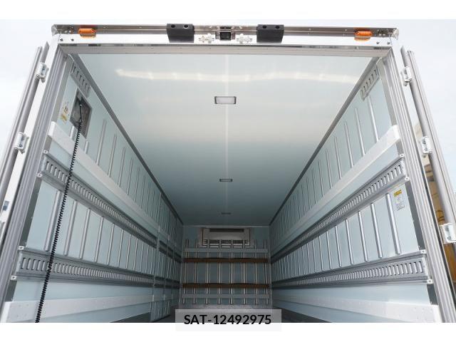 Hino RANGER 2025-09 8231506-21